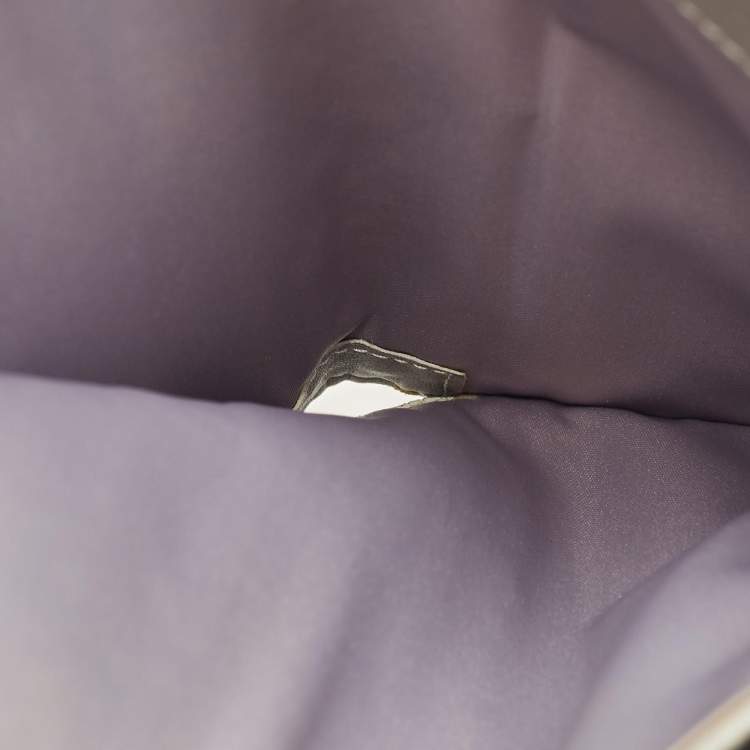 Pre Owned Chanel Black Leather CC Camellia Embossed Trifold Wallet