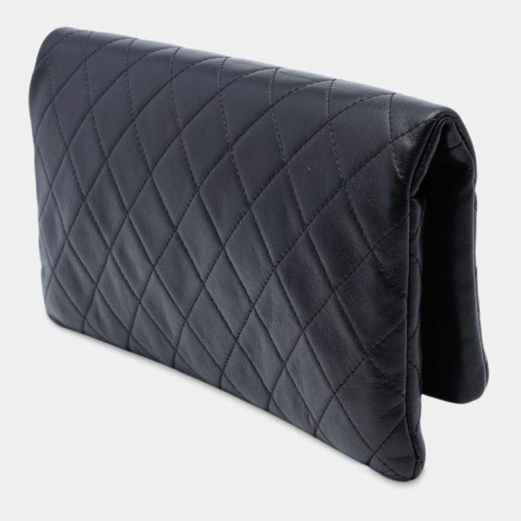Pre Owned Chanel CC Beauty Quilted Foldover Lambskin Leather Clutch Bag