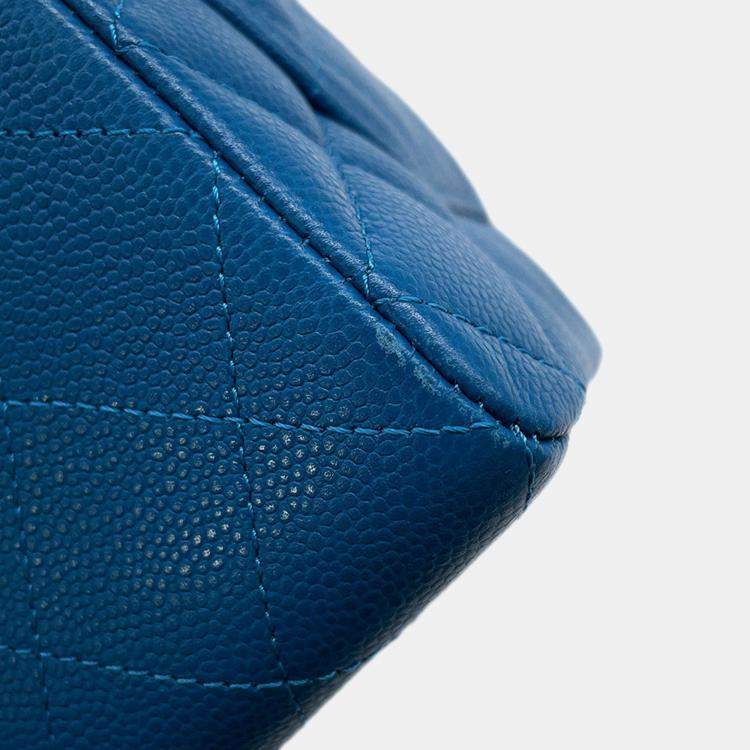 Pre Owned Chanel Matelasse Double Flap Chain shoulder Blue Caviar Leather Size 23