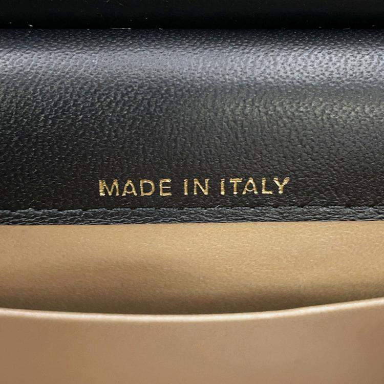 Pre Owned Chanel Matelasse Mini Chain Shoulder Bag Black Patent Leather