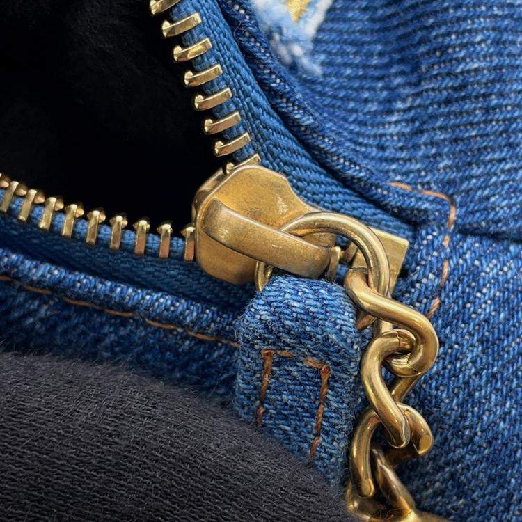 Pre Owned Chanel Cc Logo Waist Bag Blue Denim