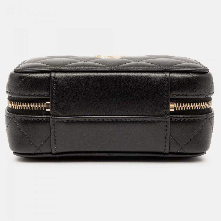 Pre Owned Chanel Black Mini CC Quilted Lambskin Chain Top Handle Vanity Case