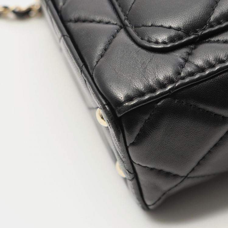 Pre Owned Chanel Matelasse Small Box Shoulder Bag In Lambskin Leather Black