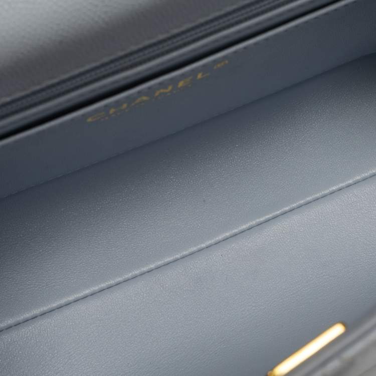 Pre Owned Chanel Blue Quilted Caviar Leather Mini Retro Twist Top Handle Bag