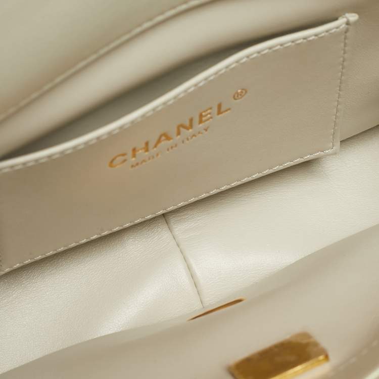 Pre Owned Chanel Green Iridescent Quilted Leather Mini Double Pearl Flap Bag