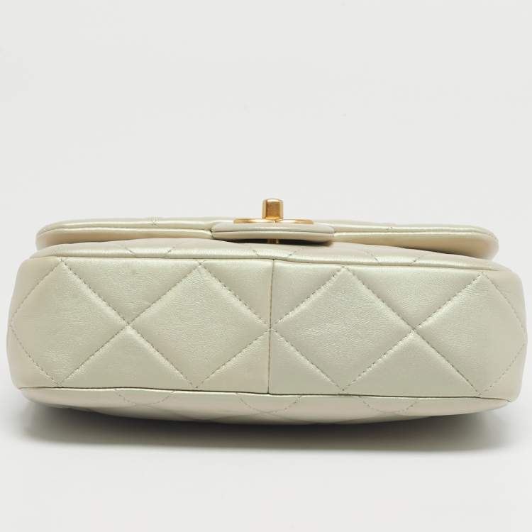 Pre Owned Chanel Green Iridescent Quilted Leather Mini Double Pearl Flap Bag