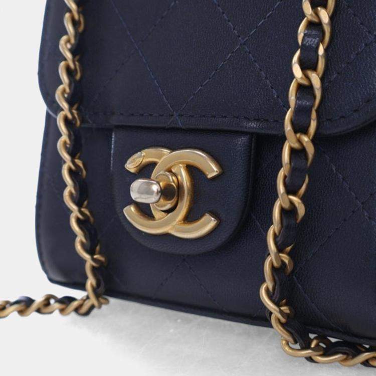 Pre Owned Chanel Mini Goatskin Chic Pearls Flap Clutch