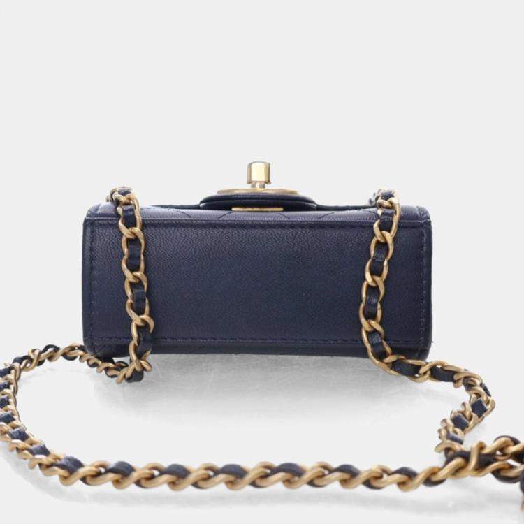 Pre Owned Chanel Mini Goatskin Chic Pearls Flap Clutch