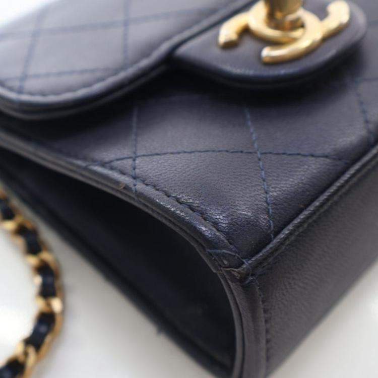 Pre Owned Chanel Mini Goatskin Chic Pearls Flap Clutch