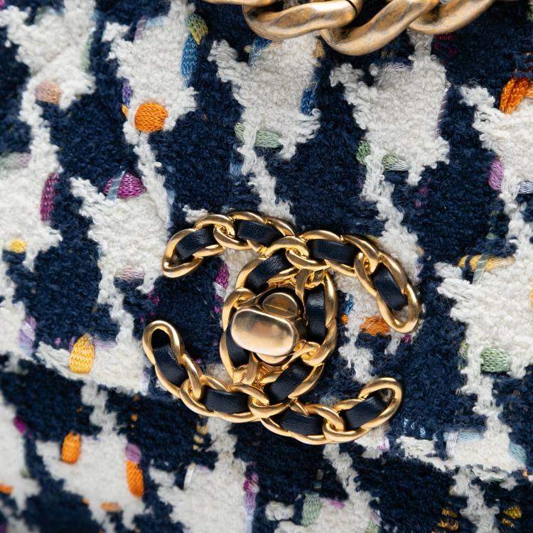 Pre Owned Chanel Navy Blue Medium Houndstooth Tweed 19 Flap