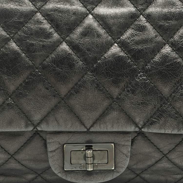 Pre Owned Chanel Black Quilted Aged Leather Classic 227 Reissue 2.55 Flap Bag