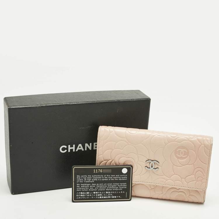 Pre Owned Chanel Pink Camellia Embossed Leather Continental Wallet