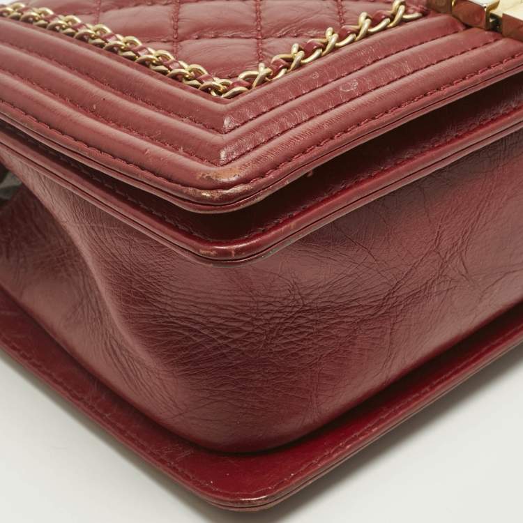 Pre Owned Chanel Red Quilted Leather Medium Chain Around Boy Flap Bag