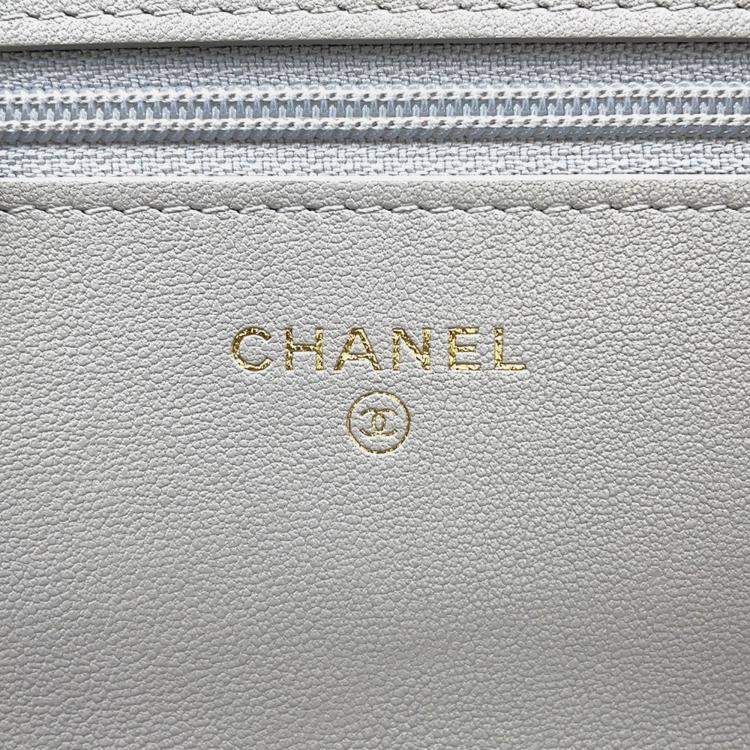 Pre Owned Chanel Chanel19 Chain Wallet Gray Lambskin