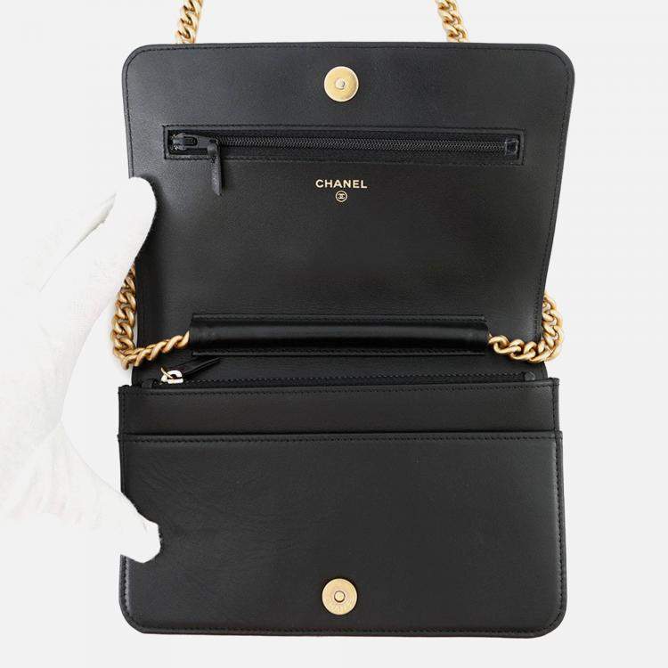 Pre Owned Chanel Boy Chanel Chain Wallet Black Caviar Leather