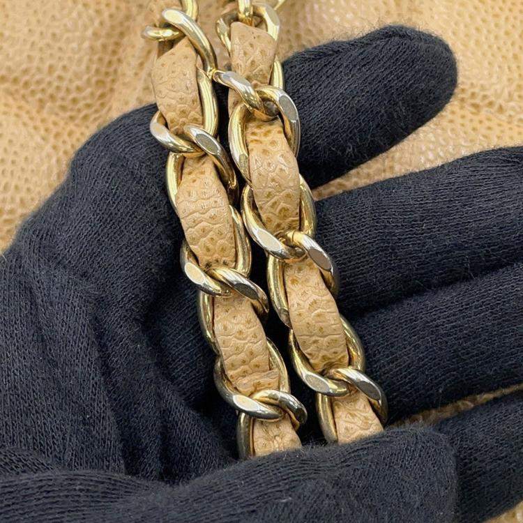 Pre Owned Chanel Matelasse W Flap Chain Shoulder Bag Beige Caviar Leather Size 25