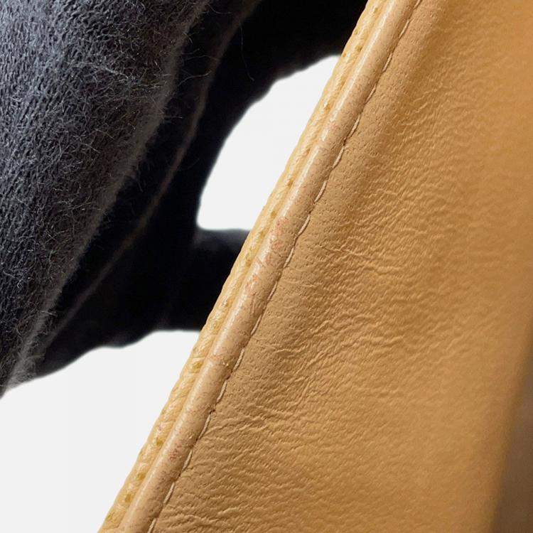 Pre Owned Chanel Matelasse W Flap Chain Shoulder Bag Beige Caviar Leather Size 25