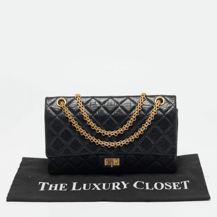Pre Owned Chanel Black Quilted Aged Leather Classic 226 Reissue 2.55 Flap Bag