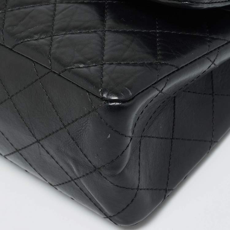 Pre Owned Chanel Black Quilted Aged Leather Classic 226 Reissue 2.55 Flap Bag
