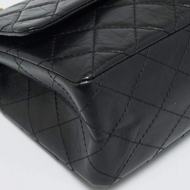 Pre Owned Chanel Black Quilted Aged Leather Classic 226 Reissue 2.55 Flap Bag