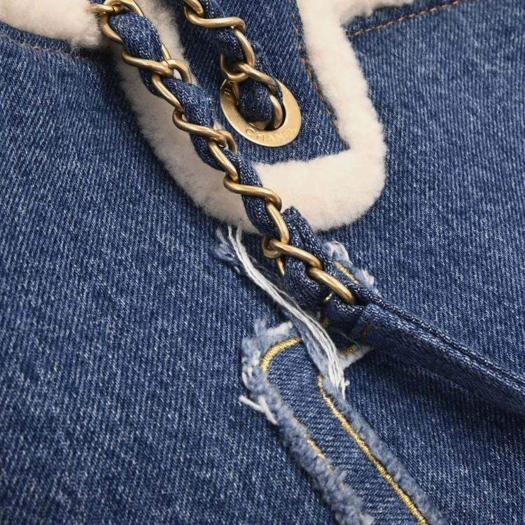 Pre Owned Chanel Blue Denim Medium Deauville 2way Tote Bag