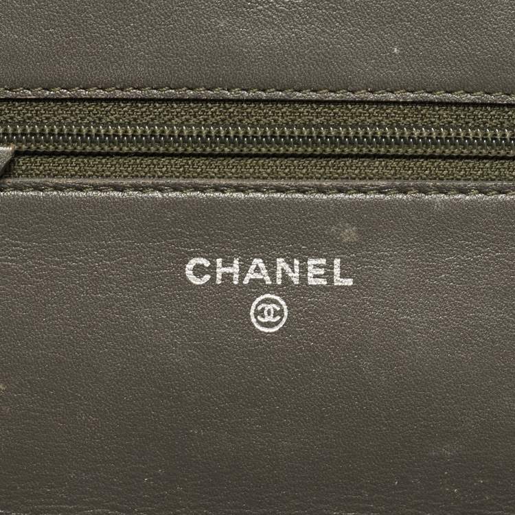 Pre Owned Chanel Grey Caviar Leather CC Wallet On Chain