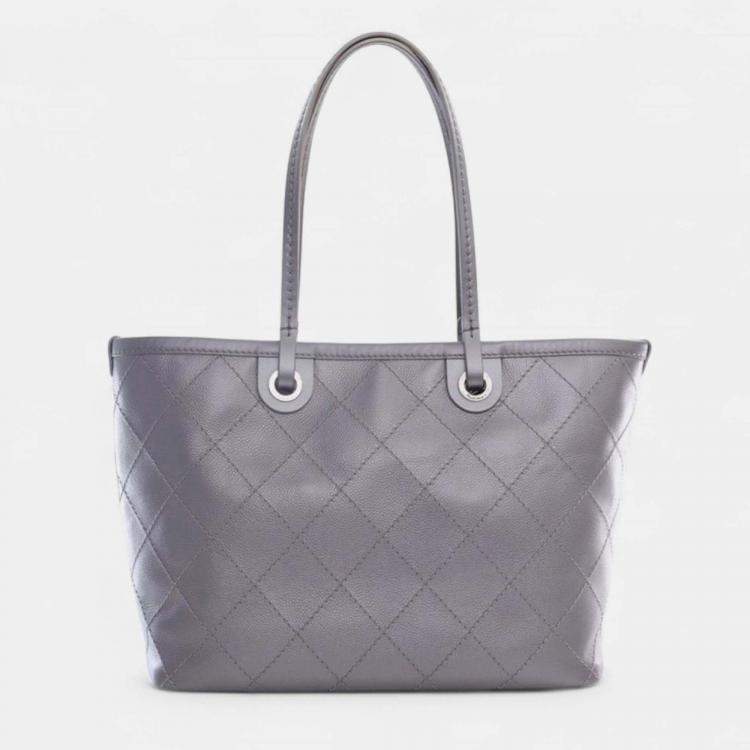 Pre Owned Chanel Silver Large Quilted Metallic Caviar Shopping Fever Tote