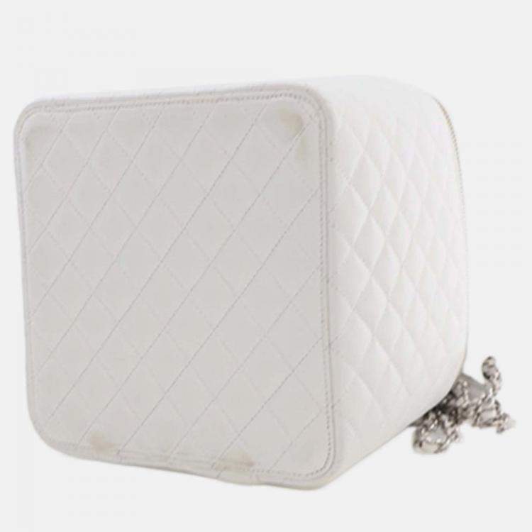 Pre Owned Chanel White Large Quilted Lambskin Top Handle Jewelry Box With Chain