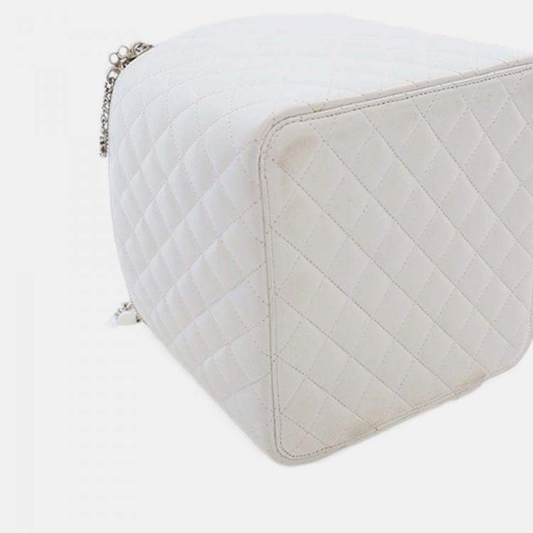 Pre Owned Chanel White Large Quilted Lambskin Top Handle Jewelry Box With Chain