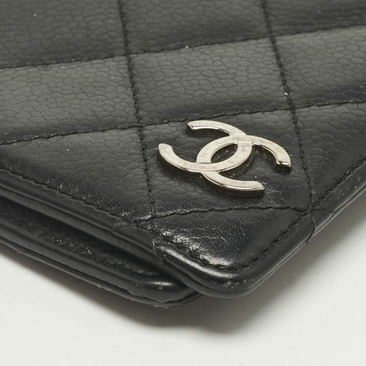 Pre Owned Chanel Black Quilted Leather CC Bifold Wallet
