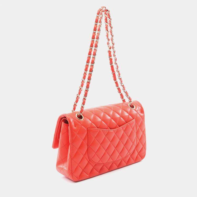 مملوكة مسبقًا Chanel Classic Double Flap Medium Red Leather Shoulder Bag