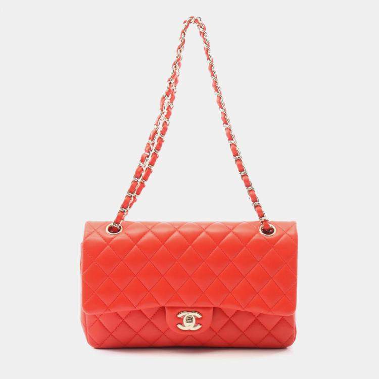 مملوكة مسبقًا Chanel Classic Double Flap Medium Red Leather Shoulder Bag