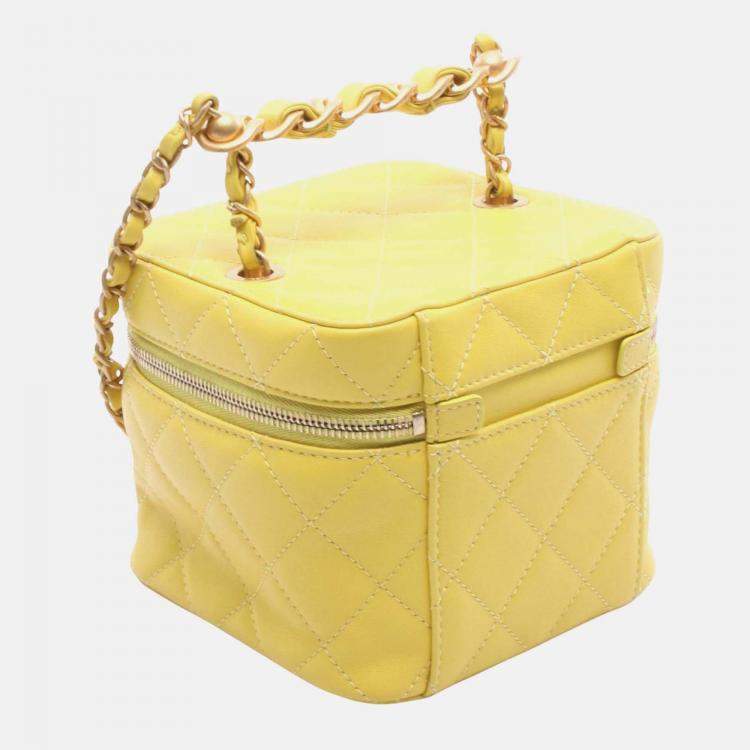 Pre Owned Chanel 267 Small CC Yellow Leather Vanity Case