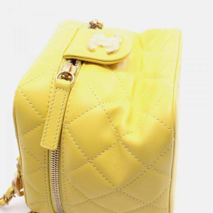 Pre Owned Chanel 267 Small CC Yellow Leather Vanity Case
