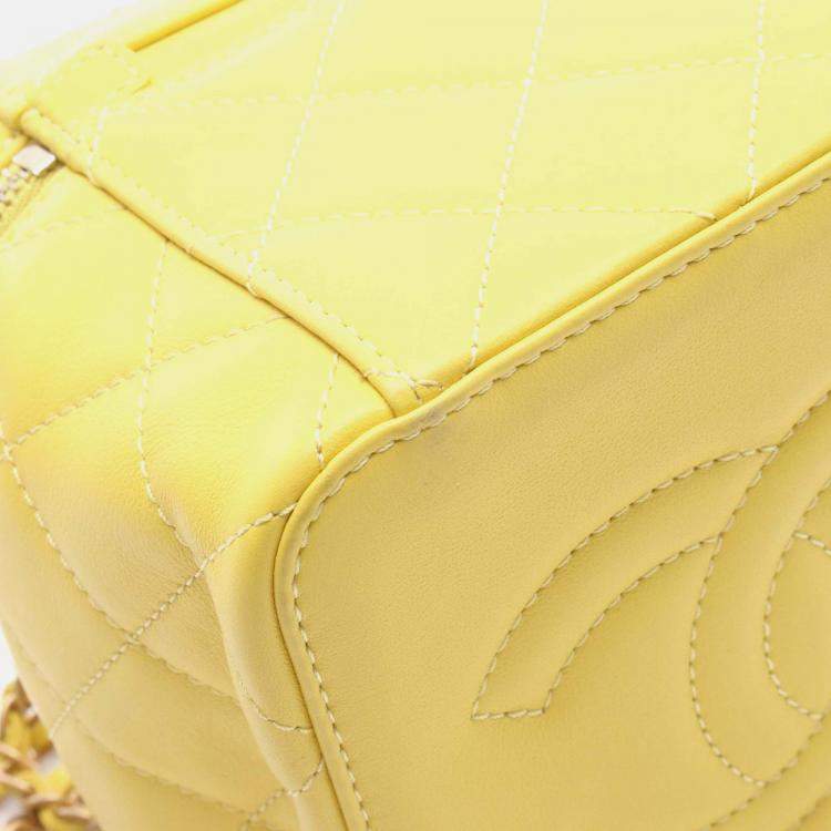 Pre Owned Chanel 267 Small CC Yellow Leather Vanity Case