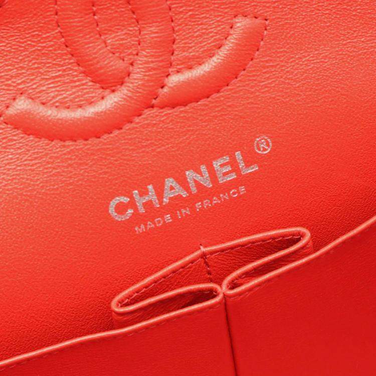 Pre Owned Chanel Classic Double Flap Medium Red Leather Shoulder Bag
