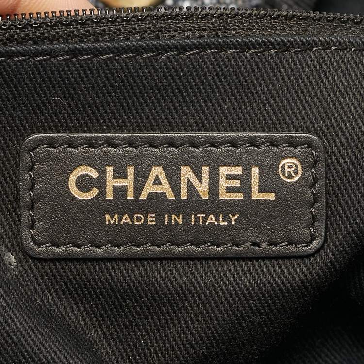 Pre Owned حقيبة شانيل شوبير دوفيل كبيرة قش رمادية