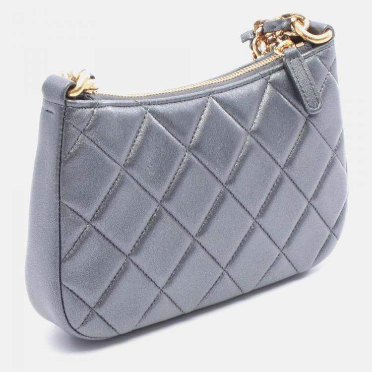 Pre Owned Chanel Grey Quilted Leather Chain Hobo Bag