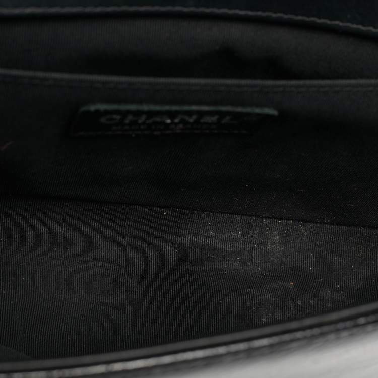 Pre Owned Chanel Black/Blue Quilted Patent Leather and Tweed Medium Boy Flap Bag