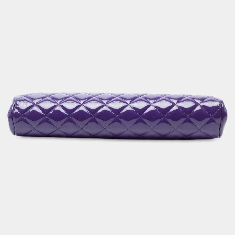Pre Owned Chanel Purple CC Quilted Patent Kiss Lock Clutch