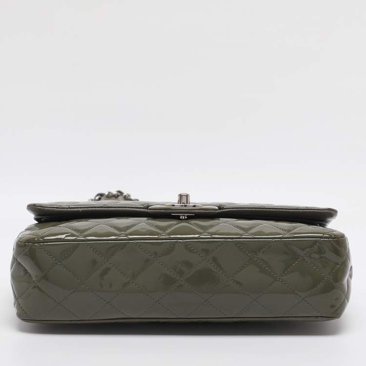 Pre Owned Chanel Classic Double Flap Medium Patent Leather Flap Bag