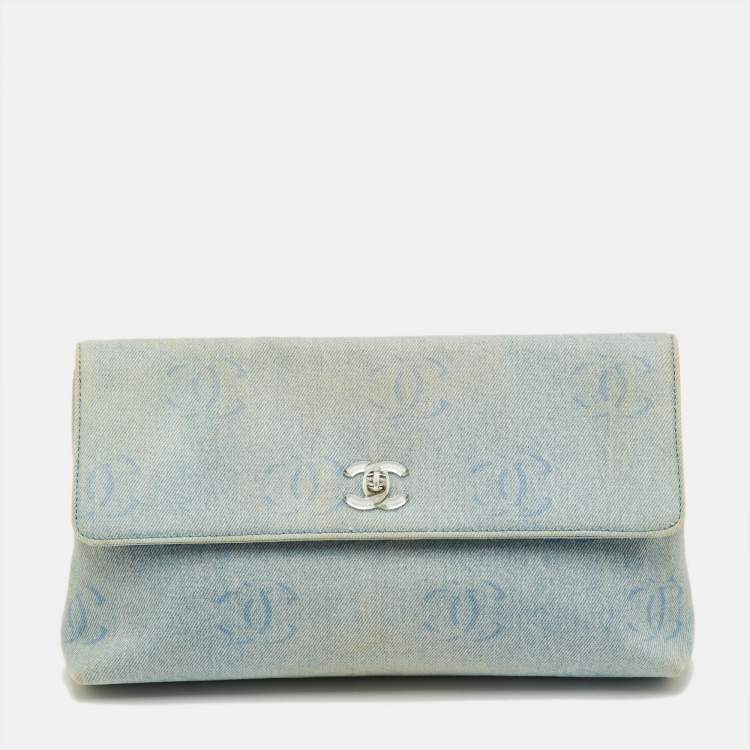Pre Owned Chanel CC Signature Vintage Blue Denim Clutch