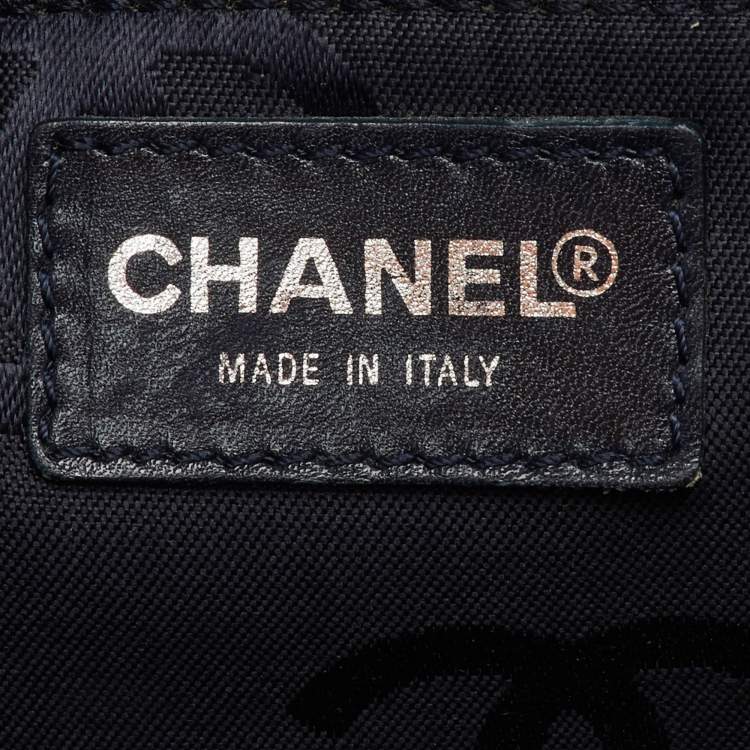 Pre Owned Chanel CC Signature Vintage Blue Denim Clutch