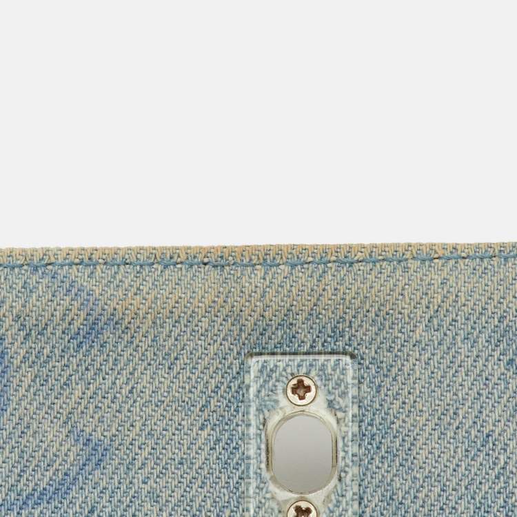 Pre Owned Chanel CC Signature Vintage Blue Denim Clutch
