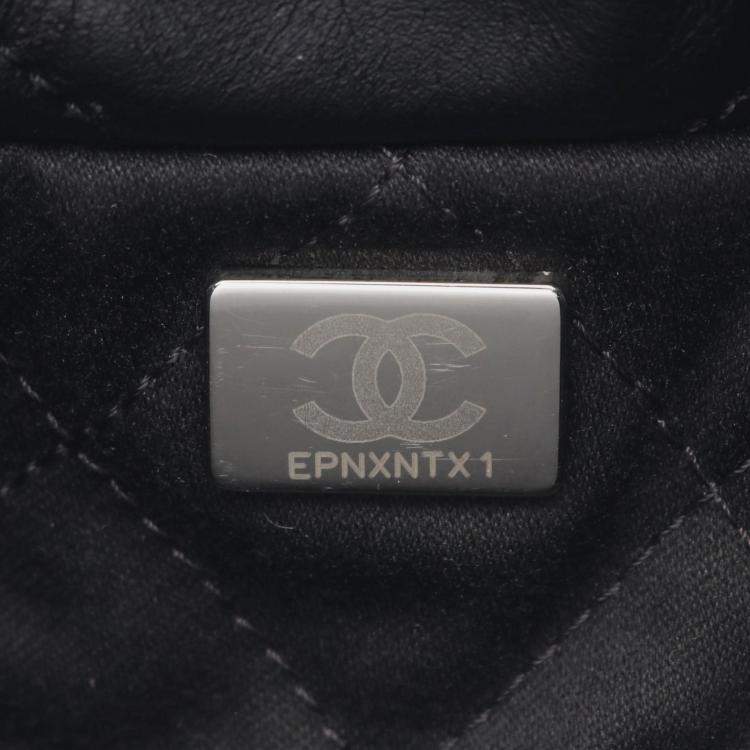 Pre Owned Chanel 22 Mini Black Leather Shoulder Bag