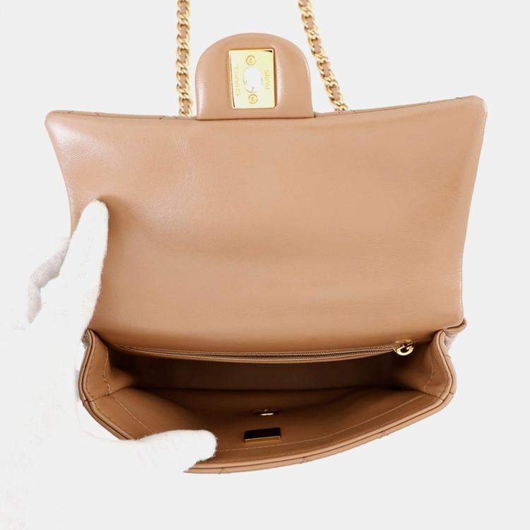 Pre Owned Chanel Beige Matelasse Coco Mark Small Handbag In Shiny Lambskin