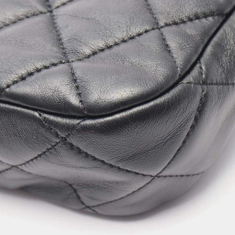 Pre Owned Chanel Matelasse Black Leather Shoulder Bag