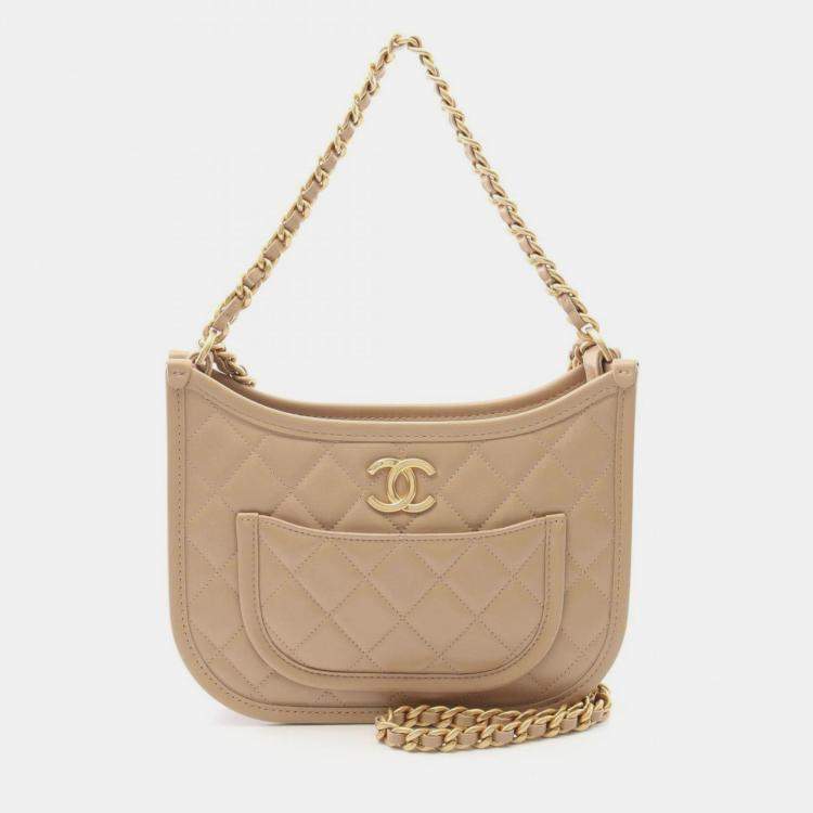 Pre Owned Chanel Matelasse Shoulder Bag Leather Beige