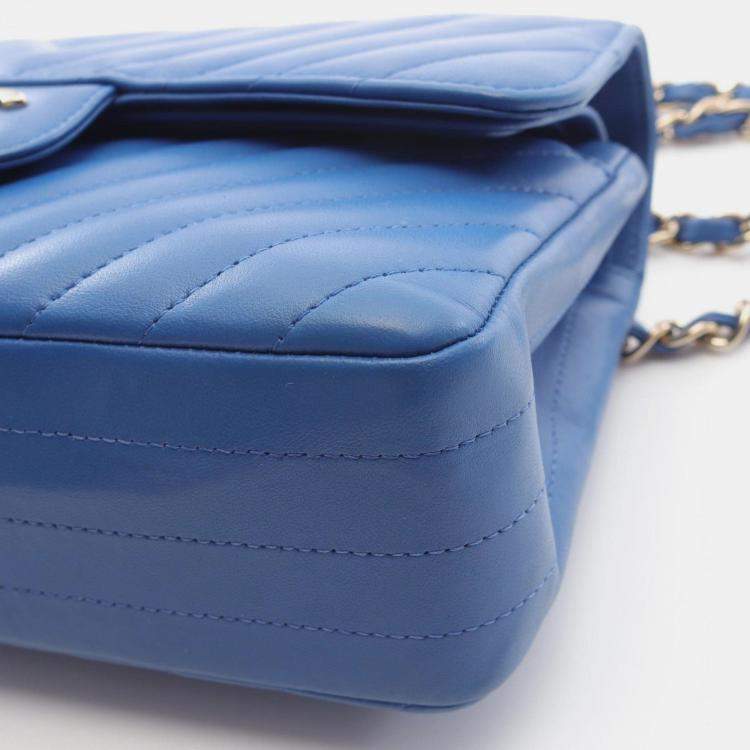 Pre Owned Chanel Chevron V-Stitch W-Flap Shoulder Bag Lambskin (Sheepskin) Blue