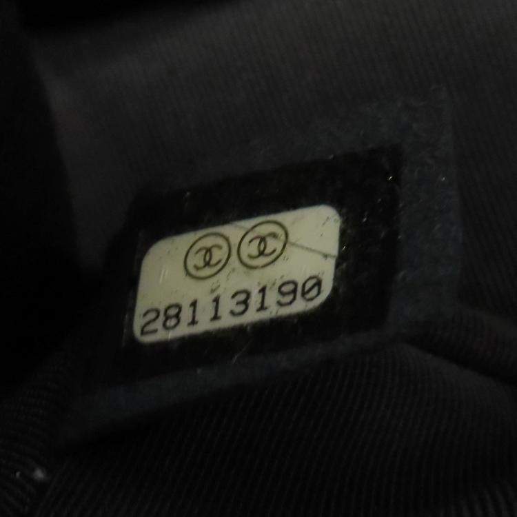 Pre Owned Chanel Chain Shoulder V Stitch Bag Lambskin